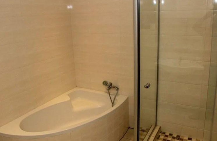 En-Suite Bathrooms